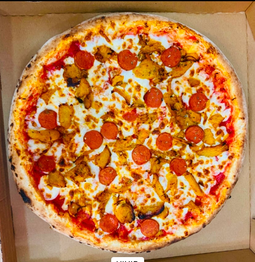 SIX PIZZA 1